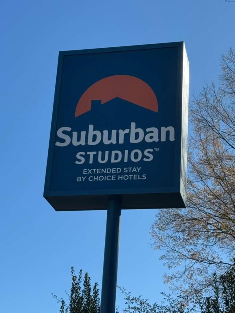 5 Budget Hotels Near Nevin Park Charlotte Worth Booking