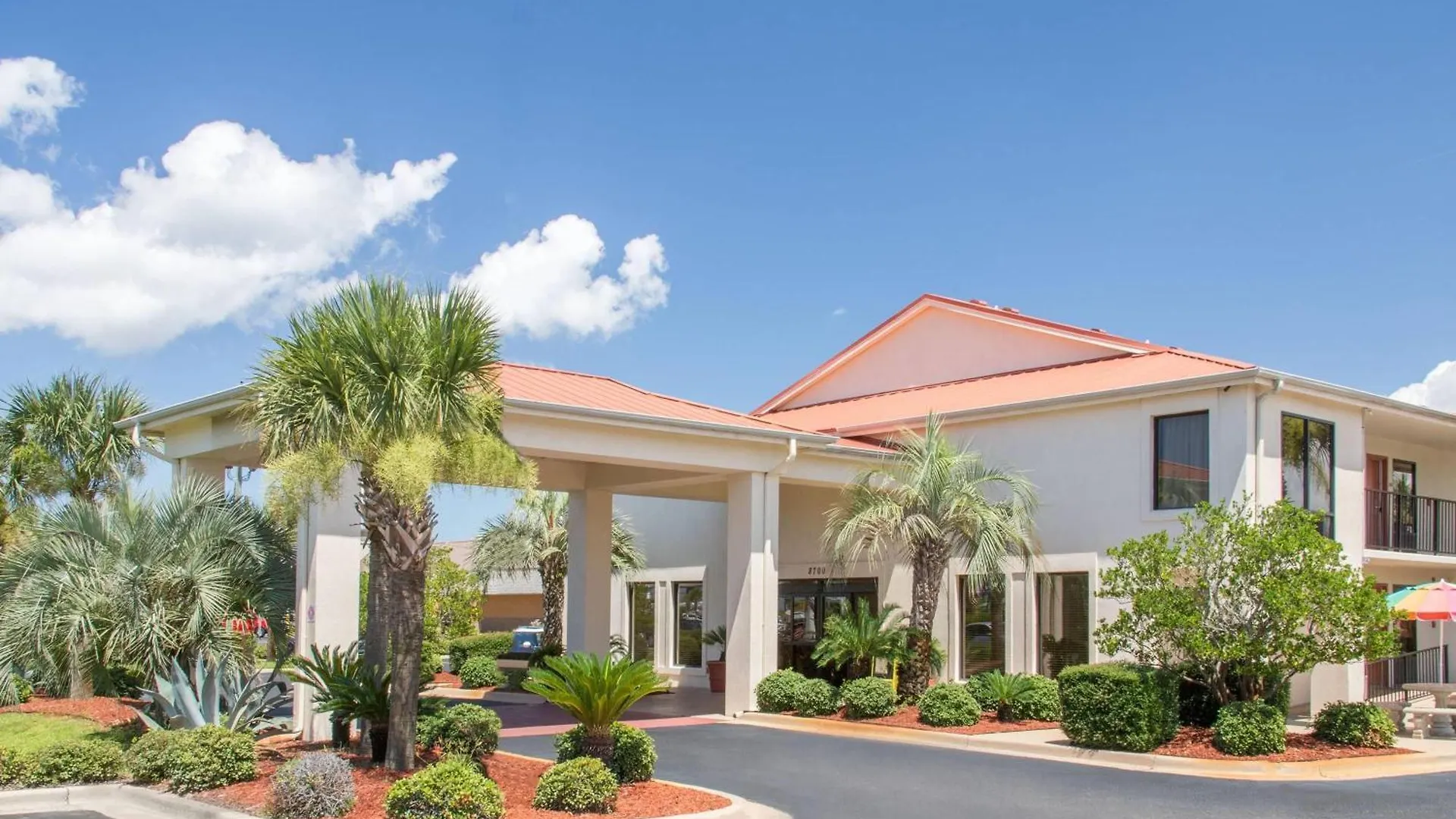 Where to Stay for Less: 5 Budget Hotels in Florida Panhandle