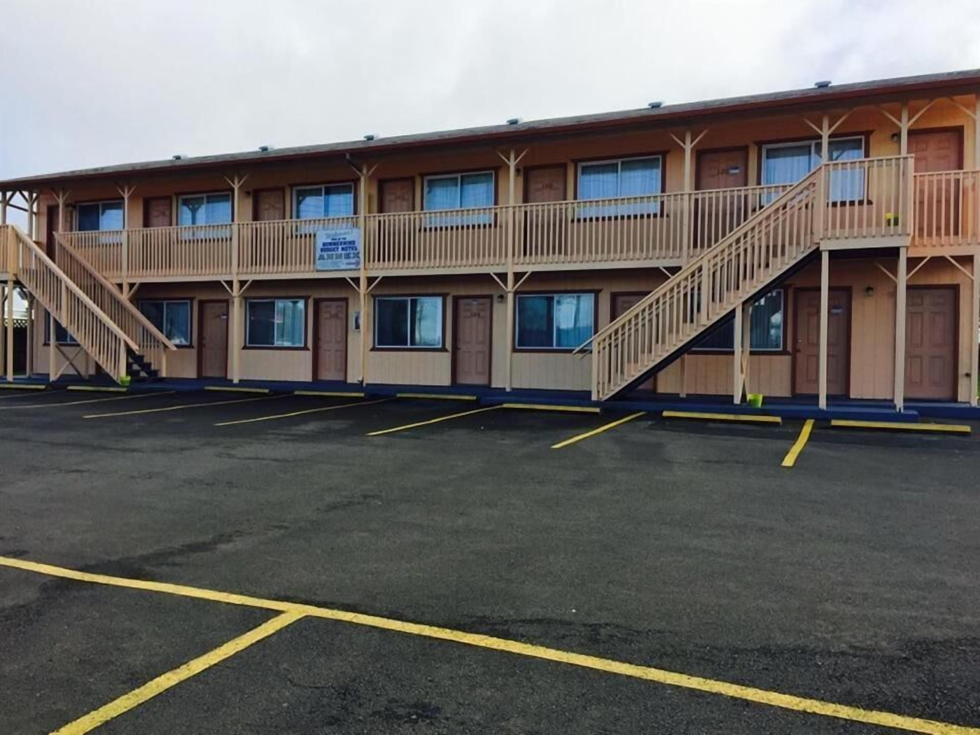 Staying on the Oregon Coast: 6 Motels Compared