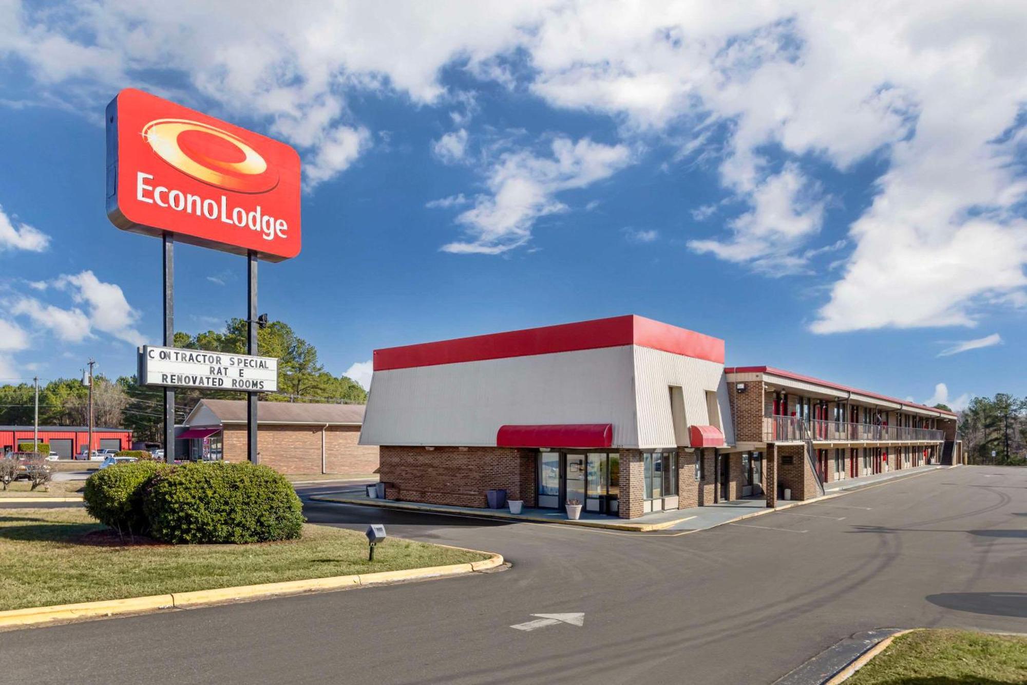 6 Lodge Hotels in North Carolina Worth Booking in 2025